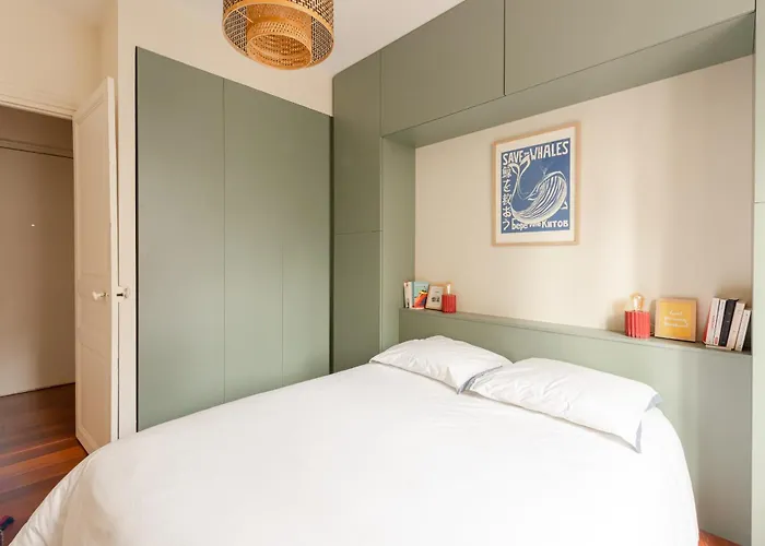 Virgile Keyweek Family In The Heart Of